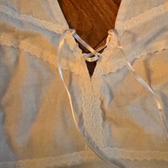 Express Tie Halter with Lace Trim - Picture 3 of 5